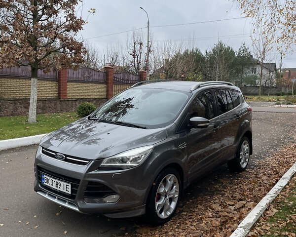 Серый Форд Куга, объемом двигателя 2 л и пробегом 209 тыс. км за 11700 $, фото 3 на Automoto.ua