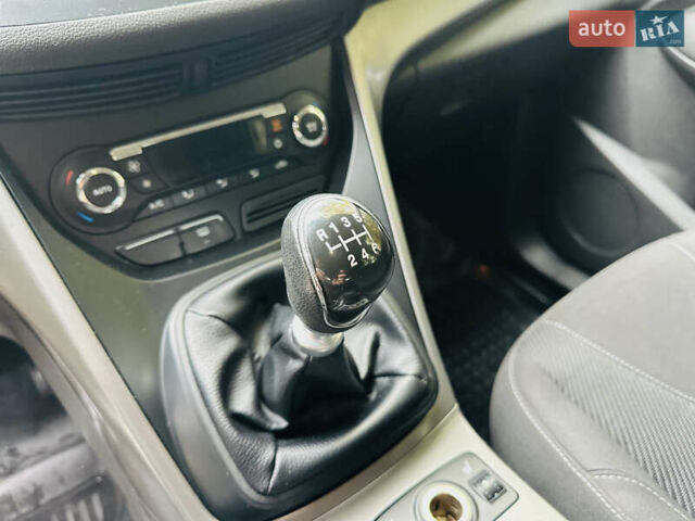 Серый Форд Куга, объемом двигателя 2 л и пробегом 187 тыс. км за 11500 $, фото 21 на Automoto.ua