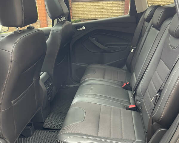 Серый Форд Куга, объемом двигателя 2 л и пробегом 209 тыс. км за 11700 $, фото 17 на Automoto.ua