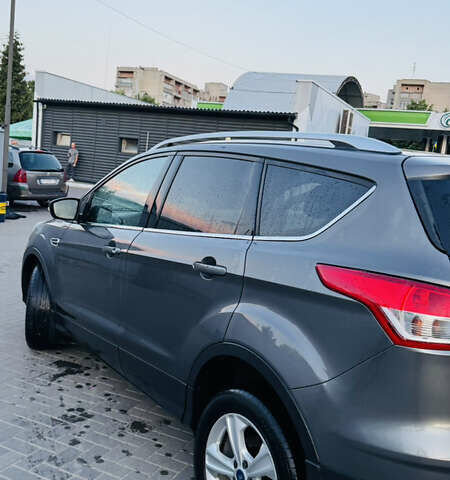 Сірий Форд Куга, об'ємом двигуна 2 л та пробігом 152 тис. км за 14500 $, фото 2 на Automoto.ua