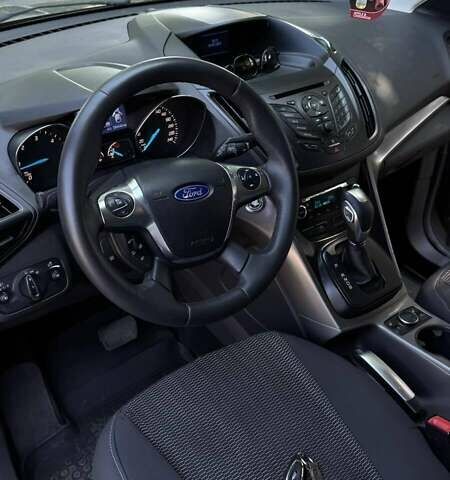 Сірий Форд Куга, об'ємом двигуна 2 л та пробігом 284 тис. км за 13200 $, фото 5 на Automoto.ua