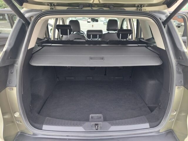 Серый Форд Куга, объемом двигателя 1.6 л и пробегом 176 тыс. км за 10500 $, фото 6 на Automoto.ua