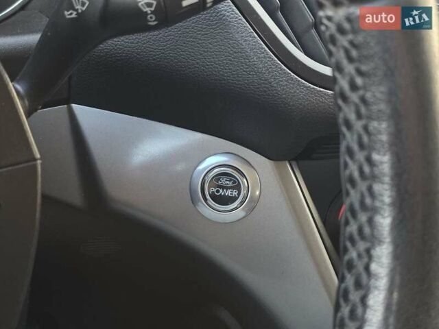 Форд Куга 2013 у Тернополі на Automoto.ua Сірий Форд Куга, об'ємом двигуна 2 л та пробігом 211 тис. км за 9999 $, фото 44 на Automoto.ua