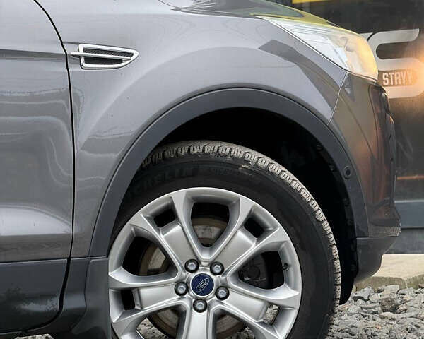 Сірий Форд Куга, об'ємом двигуна 2 л та пробігом 176 тис. км за 14500 $, фото 28 на Automoto.ua