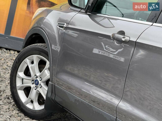 Сірий Форд Куга, об'ємом двигуна 2 л та пробігом 176 тис. км за 14500 $, фото 21 на Automoto.ua