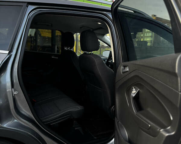 Серый Форд Куга, объемом двигателя 1.6 л и пробегом 187 тыс. км за 10599 $, фото 51 на Automoto.ua