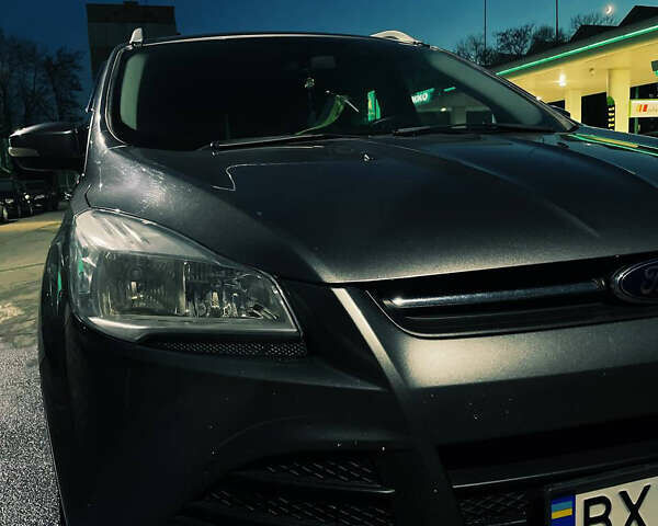 Серый Форд Куга, объемом двигателя 2 л и пробегом 205 тыс. км за 13500 $, фото 16 на Automoto.ua