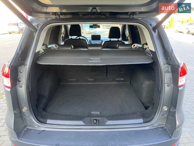 Форд Куга 2013 в Монастырище на Automoto.ua Серый Форд Куга, объемом двигателя 2 л и пробегом 239 тыс. км за 12200 $, фото 18 на Automoto.ua