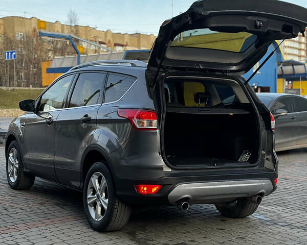 Серый Форд Куга, объемом двигателя 1.6 л и пробегом 187 тыс. км за 10599 $, фото 38 на Automoto.ua