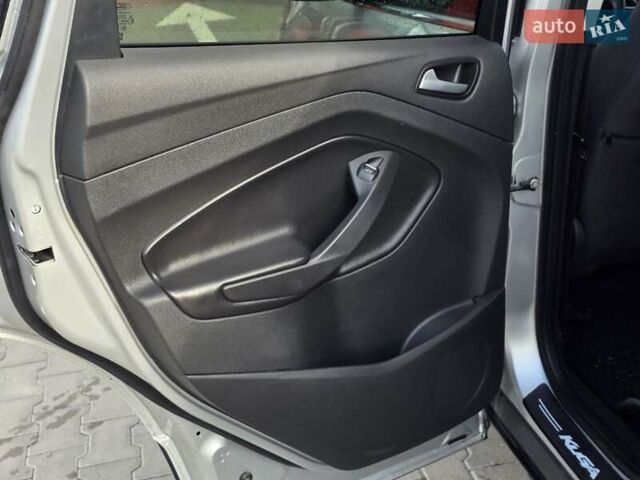 Форд Куга 2013 у Тернополі на Automoto.ua Сірий Форд Куга, об'ємом двигуна 2 л та пробігом 211 тис. км за 9999 $, фото 24 на Automoto.ua