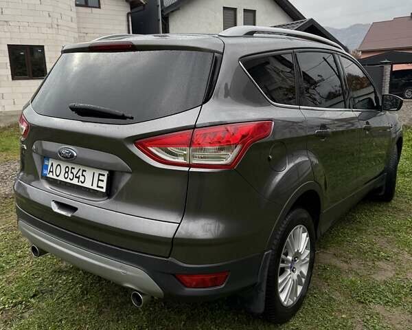 Серый Форд Куга, объемом двигателя 2 л и пробегом 190 тыс. км за 12200 $, фото 13 на Automoto.ua