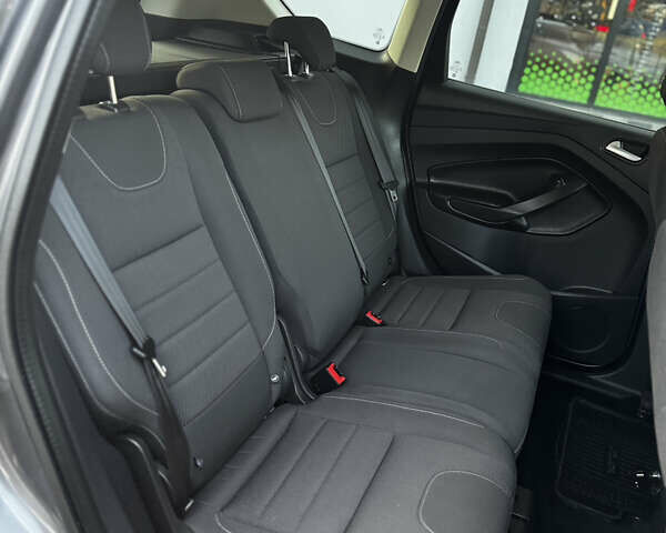 Серый Форд Куга, объемом двигателя 1.6 л и пробегом 187 тыс. км за 10599 $, фото 52 на Automoto.ua