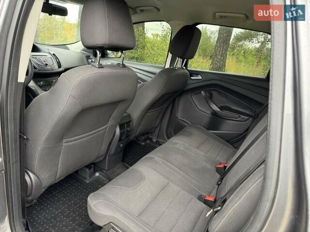 Форд Куга 2013 в Киеве на Automoto.ua Серый Форд Куга, объемом двигателя 2 л и пробегом 187 тыс. км за 10700 $, фото 23 на Automoto.ua