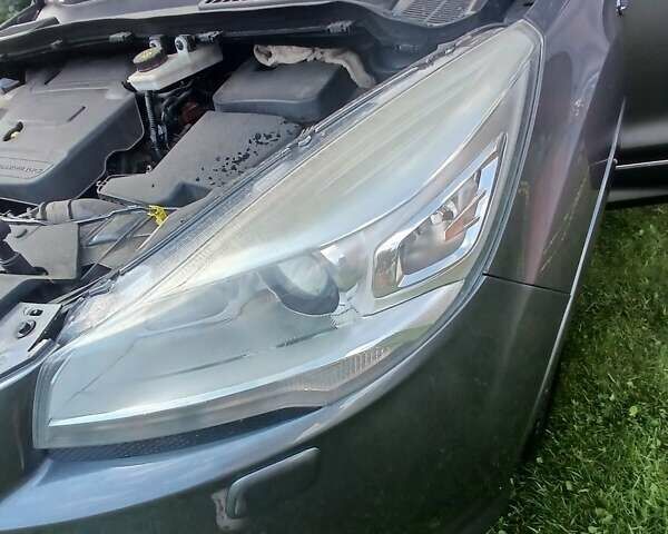 Серый Форд Куга, объемом двигателя 2 л и пробегом 207 тыс. км за 13500 $, фото 7 на Automoto.ua