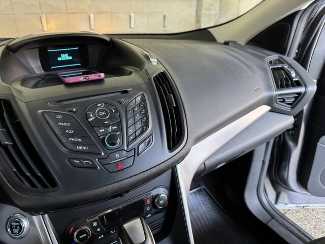 Форд Куга 2013 в Сумах на Automoto.ua Серый Форд Куга, объемом двигателя 2 л и пробегом 170 тыс. км за 11500 $, фото 7 на Automoto.ua