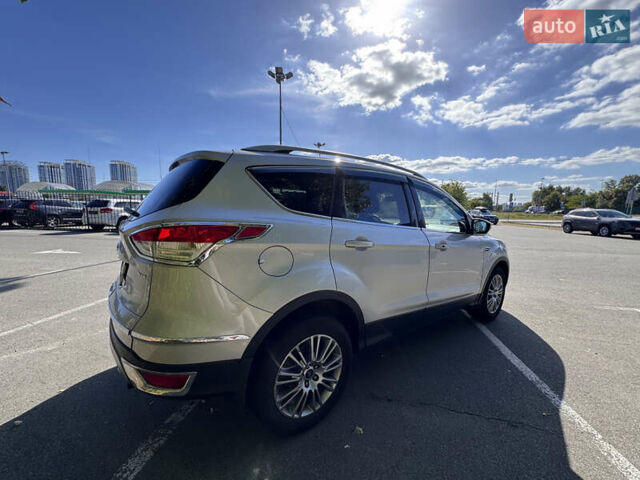 Форд Куга 2013 в Киеве на Automoto.ua Серый Форд Куга, объемом двигателя 2 л и пробегом 180 тыс. км за 13500 $, фото 8 на Automoto.ua