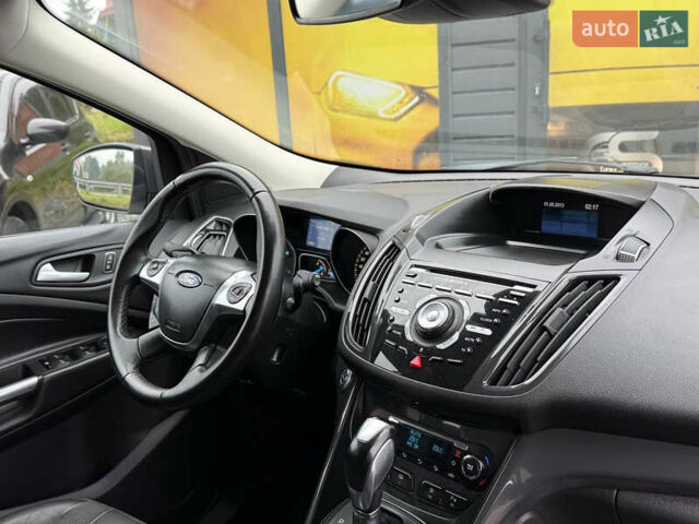 Сірий Форд Куга, об'ємом двигуна 2 л та пробігом 176 тис. км за 14500 $, фото 32 на Automoto.ua