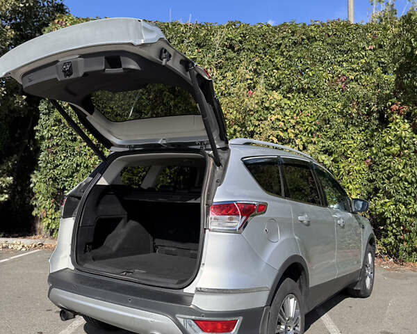 Форд Куга 2013 в Киеве на Automoto.ua Серый Форд Куга, объемом двигателя 2 л и пробегом 180 тыс. км за 13500 $, фото 7 на Automoto.ua