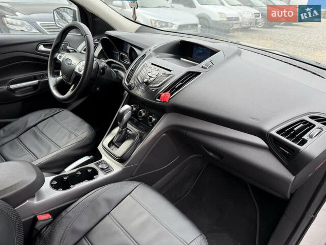 Сірий Форд Куга, об'ємом двигуна 2 л та пробігом 196 тис. км за 10250 $, фото 7 на Automoto.ua