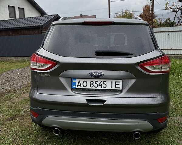 Серый Форд Куга, объемом двигателя 2 л и пробегом 190 тыс. км за 12200 $, фото 5 на Automoto.ua