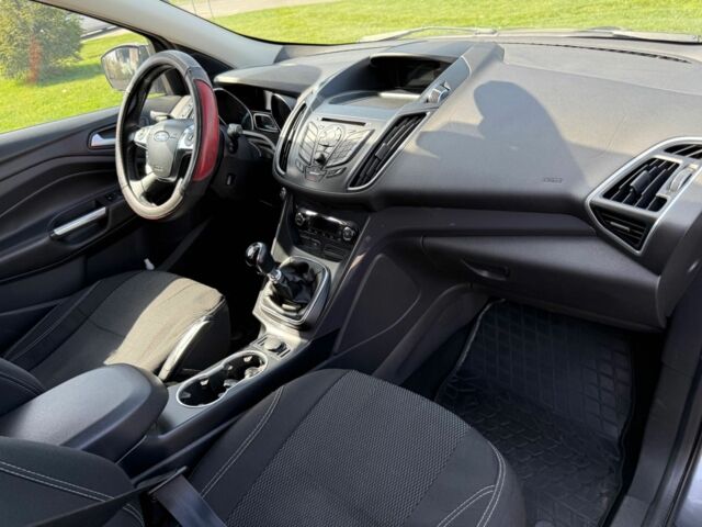 Серый Форд Куга, объемом двигателя 2 л и пробегом 278 тыс. км за 11900 $, фото 6 на Automoto.ua