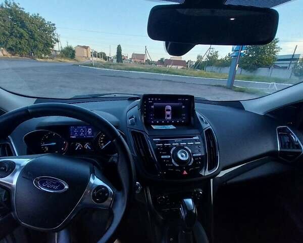 Серый Форд Куга, объемом двигателя 2 л и пробегом 235 тыс. км за 12900 $, фото 15 на Automoto.ua