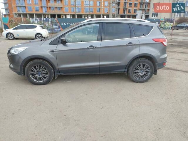 Серый Форд Куга, объемом двигателя 2 л и пробегом 182 тыс. км за 11700 $, фото 2 на Automoto.ua