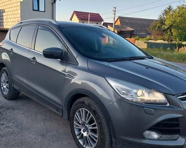 Серый Форд Куга, объемом двигателя 2 л и пробегом 235 тыс. км за 12900 $, фото 3 на Automoto.ua