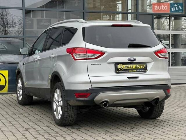 Серый Форд Куга, объемом двигателя 2 л и пробегом 216 тыс. км за 13500 $, фото 4 на Automoto.ua