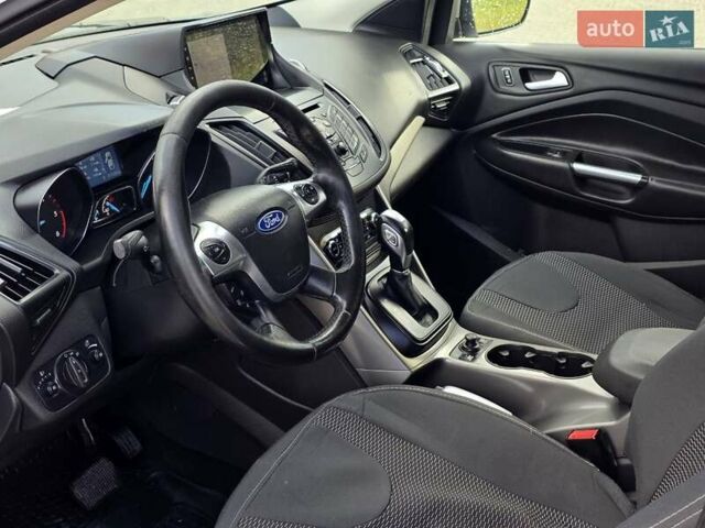 Форд Куга 2013 у Тернополі на Automoto.ua Сірий Форд Куга, об'ємом двигуна 2 л та пробігом 211 тис. км за 9999 $, фото 21 на Automoto.ua