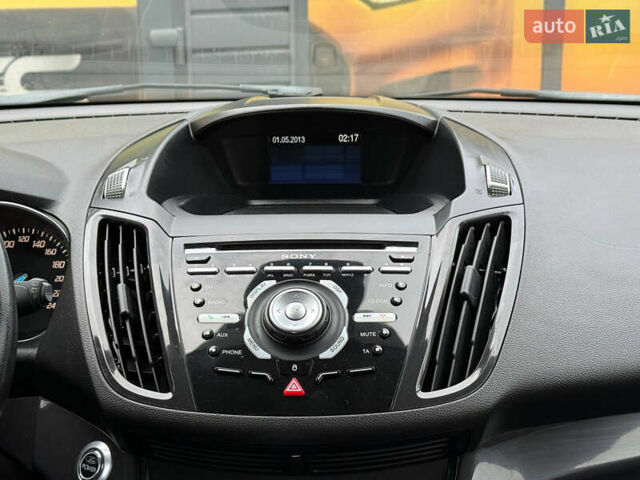 Сірий Форд Куга, об'ємом двигуна 2 л та пробігом 176 тис. км за 14500 $, фото 41 на Automoto.ua