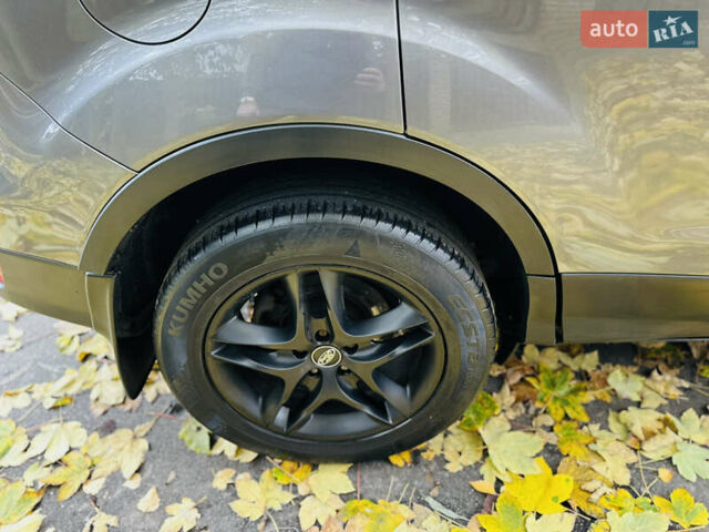 Серый Форд Куга, объемом двигателя 2 л и пробегом 187 тыс. км за 11500 $, фото 36 на Automoto.ua