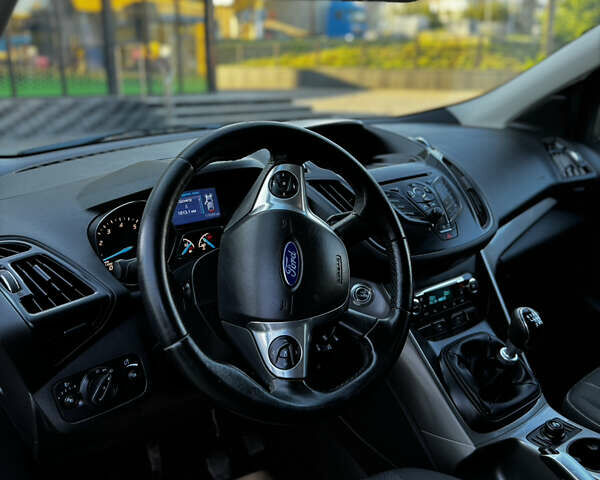 Сірий Форд Куга, об'ємом двигуна 1.6 л та пробігом 179 тис. км за 10950 $, фото 46 на Automoto.ua