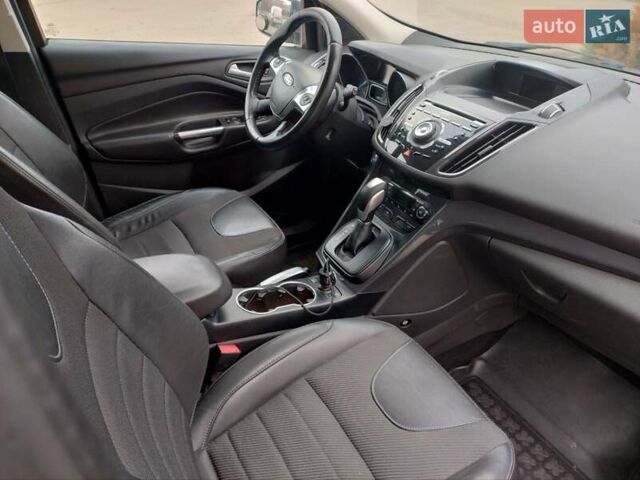 Серый Форд Куга, объемом двигателя 2 л и пробегом 182 тыс. км за 11700 $, фото 8 на Automoto.ua