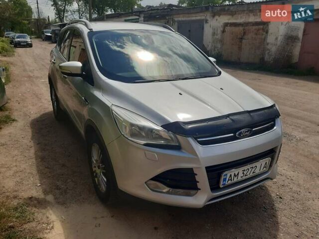 Серый Форд Куга, объемом двигателя 2 л и пробегом 230 тыс. км за 12100 $, фото 3 на Automoto.ua