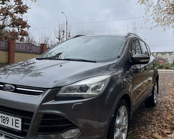 Серый Форд Куга, объемом двигателя 2 л и пробегом 209 тыс. км за 11700 $, фото 4 на Automoto.ua
