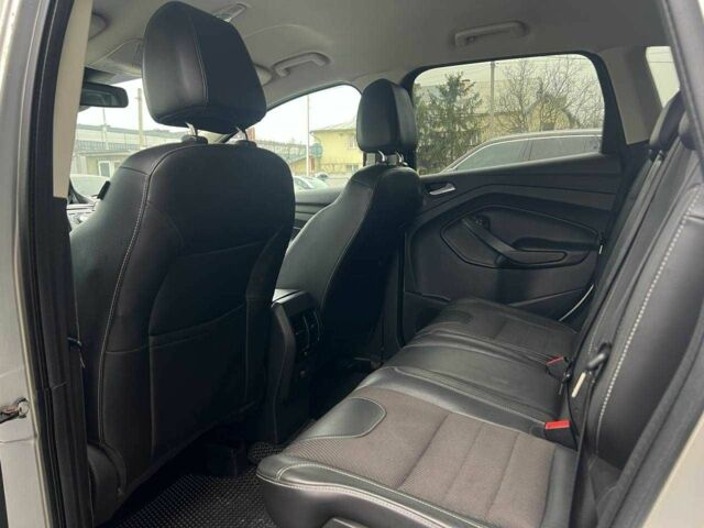 Сірий Форд Куга, об'ємом двигуна 2 л та пробігом 216 тис. км за 13500 $, фото 22 на Automoto.ua