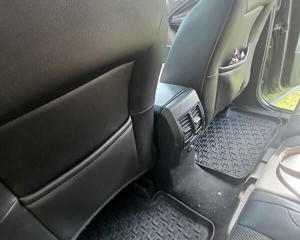 Серый Форд Куга, объемом двигателя 2 л и пробегом 207 тыс. км за 13500 $, фото 17 на Automoto.ua