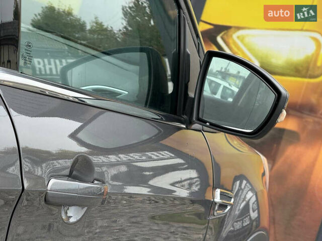 Сірий Форд Куга, об'ємом двигуна 2 л та пробігом 176 тис. км за 14500 $, фото 29 на Automoto.ua