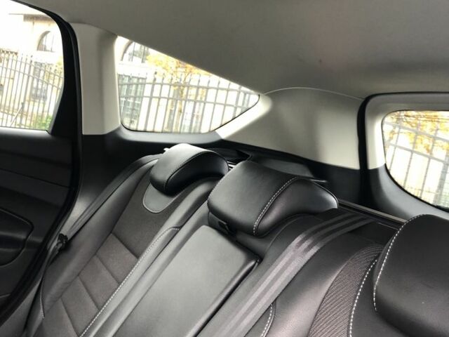 Серый Форд Куга, объемом двигателя 2 л и пробегом 142 тыс. км за 4313 $, фото 19 на Automoto.ua