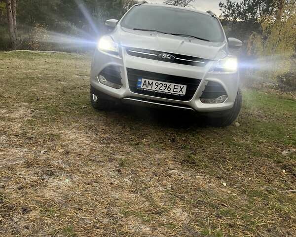 Форд Куга 2014 в Коростышеве на Automoto.ua Серый Форд Куга, объемом двигателя 2 л и пробегом 183 тыс. км за 13300 $, фото 4 на Automoto.ua