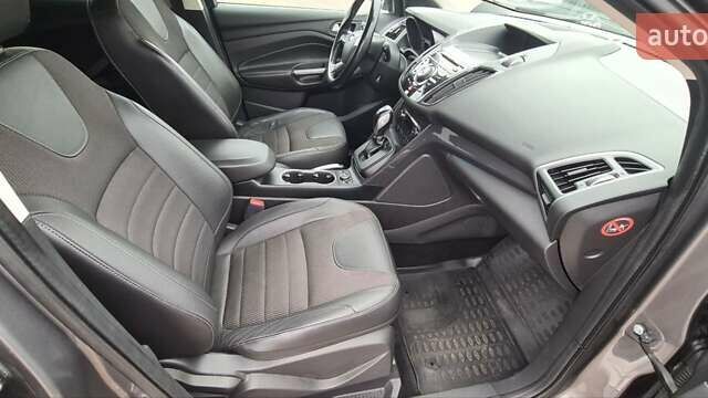 Серый Форд Куга, объемом двигателя 2 л и пробегом 197 тыс. км за 12950 $, фото 16 на Automoto.ua