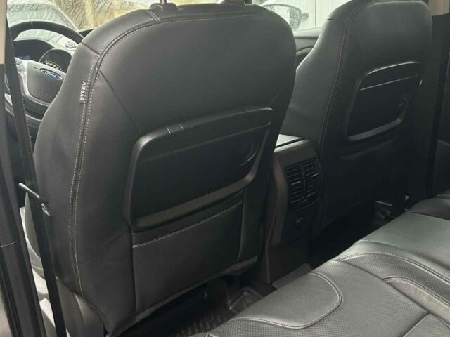 Сірий Форд Куга, об'ємом двигуна 1.6 л та пробігом 172 тис. км за 8000 $, фото 11 на Automoto.ua