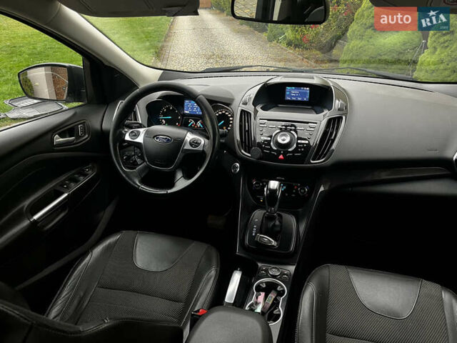 Серый Форд Куга, объемом двигателя 2 л и пробегом 219 тыс. км за 11750 $, фото 35 на Automoto.ua