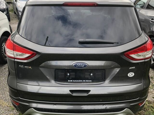 Серый Форд Куга, объемом двигателя 2 л и пробегом 142 тыс. км за 4313 $, фото 4 на Automoto.ua