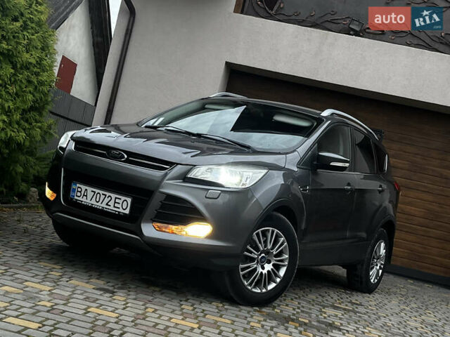 Серый Форд Куга, объемом двигателя 2 л и пробегом 219 тыс. км за 11750 $, фото 4 на Automoto.ua