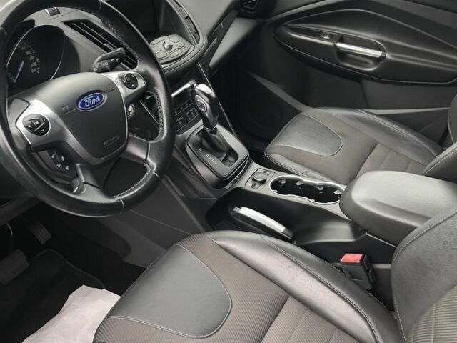 Серый Форд Куга, объемом двигателя 2 л и пробегом 142 тыс. км за 4313 $, фото 10 на Automoto.ua