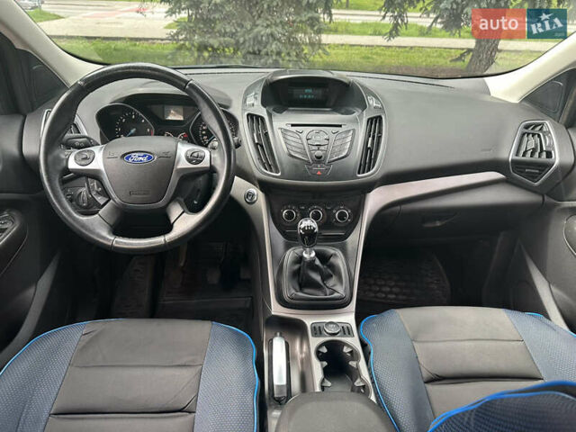 Сірий Форд Куга, об'ємом двигуна 2 л та пробігом 84 тис. км за 13700 $, фото 1 на Automoto.ua