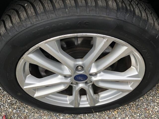 Серый Форд Куга, объемом двигателя 2 л и пробегом 142 тыс. км за 4313 $, фото 16 на Automoto.ua