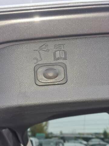 Серый Форд Куга, объемом двигателя 2 л и пробегом 197 тыс. км за 12950 $, фото 15 на Automoto.ua